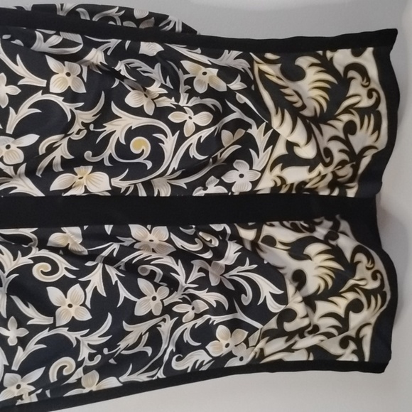 Nicole Miller Collection V Neck Elegant Black & Gold Abstract Floral Dress - Picture 3 of 16